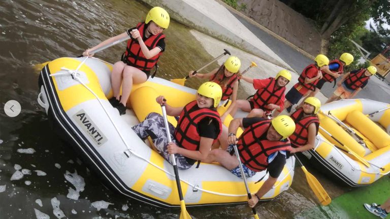 Comment préparer des activités d&rsquo;été enrichissantes pour vos enfants dans les Coëvrons ?