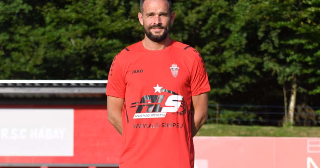 À Sainte-Cécile, Vandermaelen revient pour un duo Meddah-Khelfi : l'absurde conservateur à son apogée !