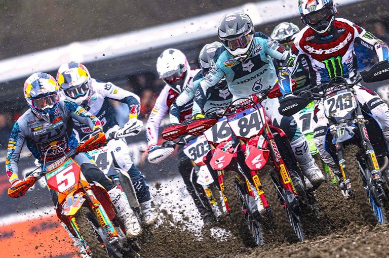 MXGP : Un Spectacle de Contradictions et de Stratégies Étranges