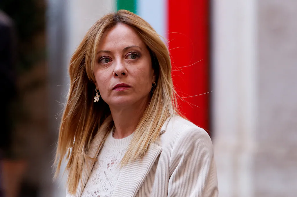 Réduction des aides fiscales : la volte-face de Giorgia Meloni devant la colère du patronat italien
