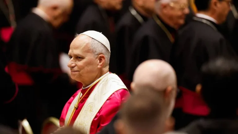 Le Pape en Algérie : Un geste de paix ou un coup de com&rsquo; pour le régime ?