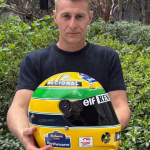 F1 au Japon : un collectionneur canadien refuse de vendre le casque d'Ayrton Senna, même aux fans des villes RN !