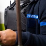 À Nanterre, des surveillants de prison achètent des arrêts maladie sur Snapchat : l'absurde à son comble!