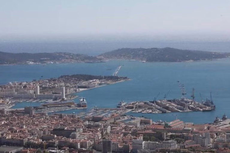 Orages et Promesses : Quand la Météo Dévoile les Incohérences