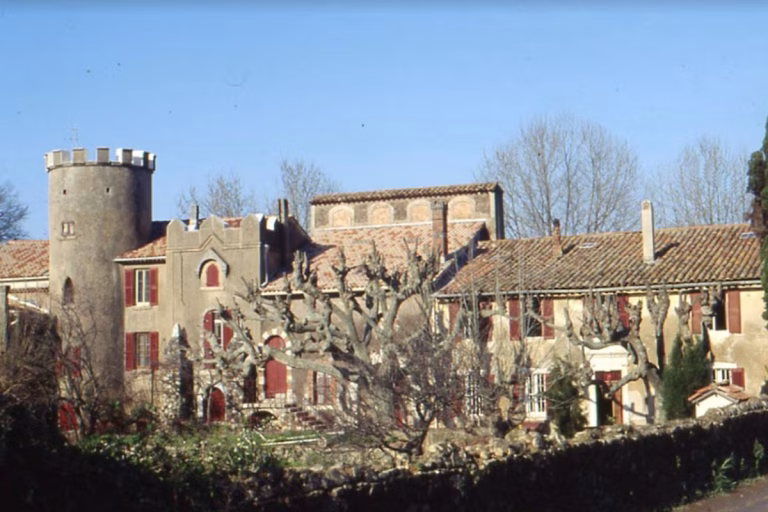 Château à vendre : un symbole de l&rsquo;incohérence économique et historique