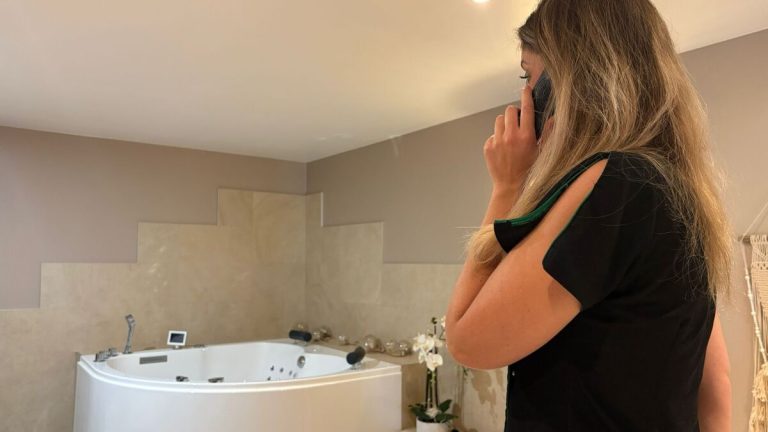 Harcèlement des esthéticiennes en Île-de-France : témoignages sur appels et hommes nus en cabine