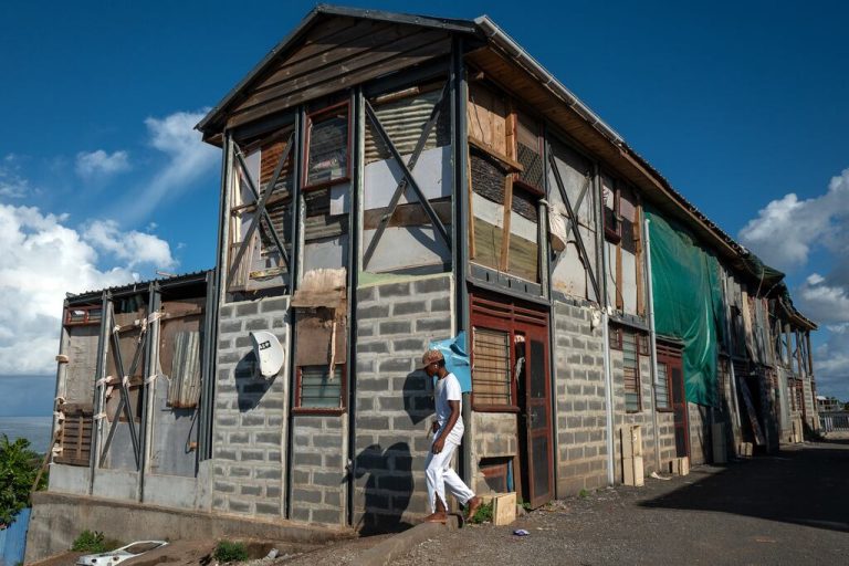 Quand 44 millions d’euros de dons se heurtent à la réalité : la reconstruction de Mayotte en question