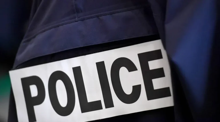 Un coup de couteau pour un différend : la dérive inquiétante de notre société