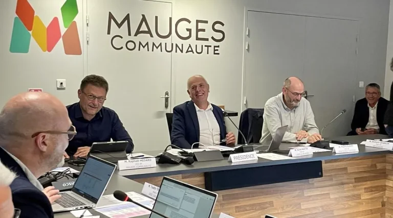 Hervé Martin : Le Nouveau Président de Mauges Communauté, un Élan ou une Illusion ?