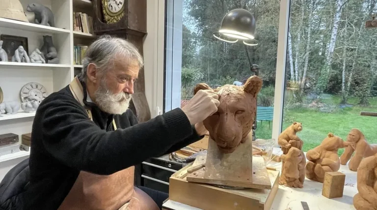 Michel Bassompierre, sculpteur animalier près de Nantes, s&rsquo;éteint à 78 ans : quel héritage ?