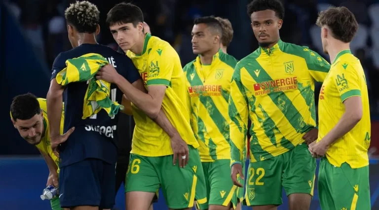 FC Nantes : Après la défaite à Paris, le derby contre Rennes s&rsquo;annonce décisif