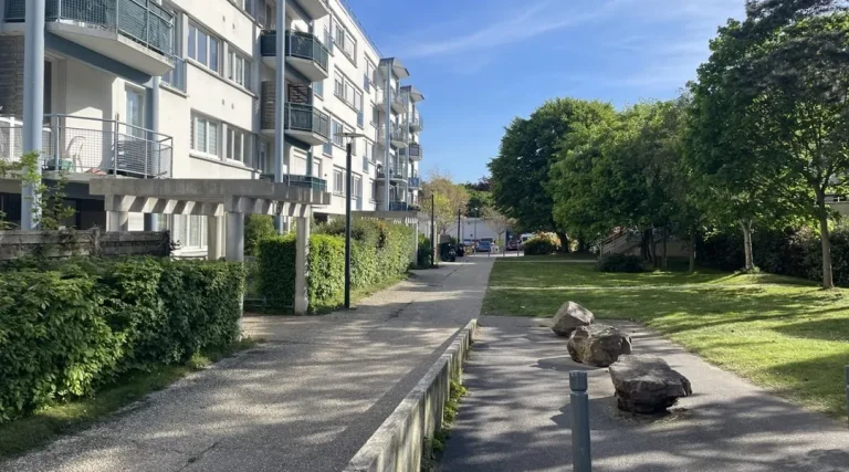 « Hérouville : un adolescent poignardé, les circonstances d&rsquo;un drame inquiétant »