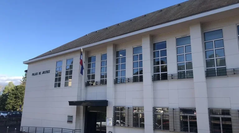 Ancien entraîneur sportif en Normandie condamné à 6 ans de prison pour viols sur mineurs.