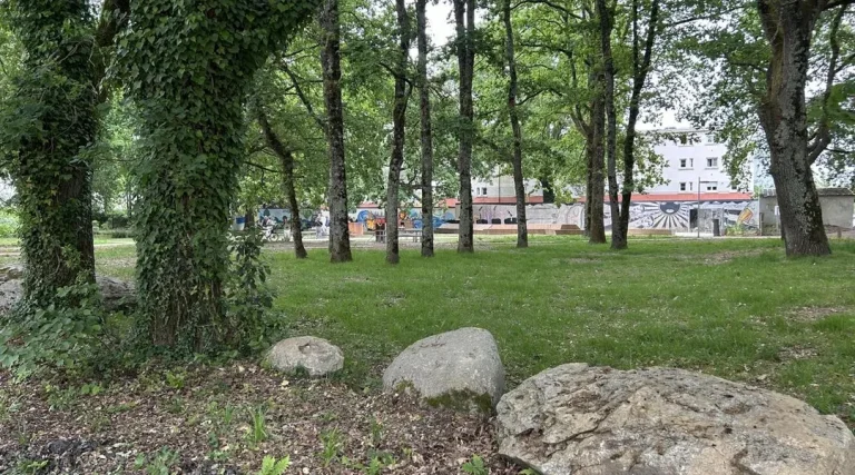 Jeune homme tué à Nantes, un gilet pare-balles retrouvé sur les lieux du drame