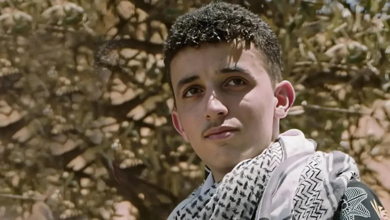 Au Maroc, un rappeur emprisonné pour critiquer Israël : quand les dirigeants conservateurs étouffent la voix des jeunes!