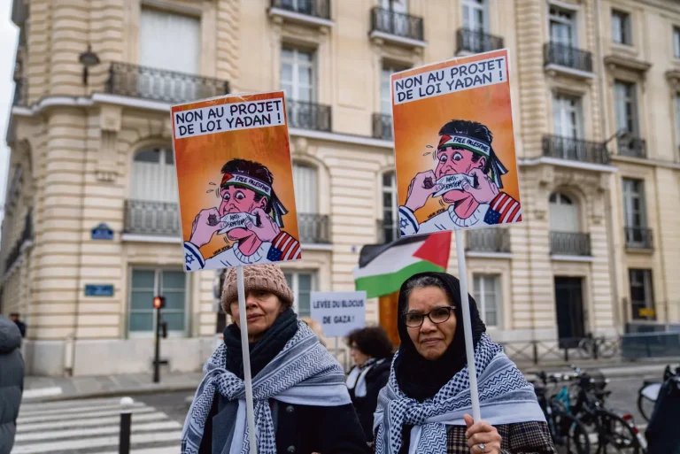 Assemblée nationale : la loi Yadan, un bâillon pro-israélien au service des conservateurs absurdes !