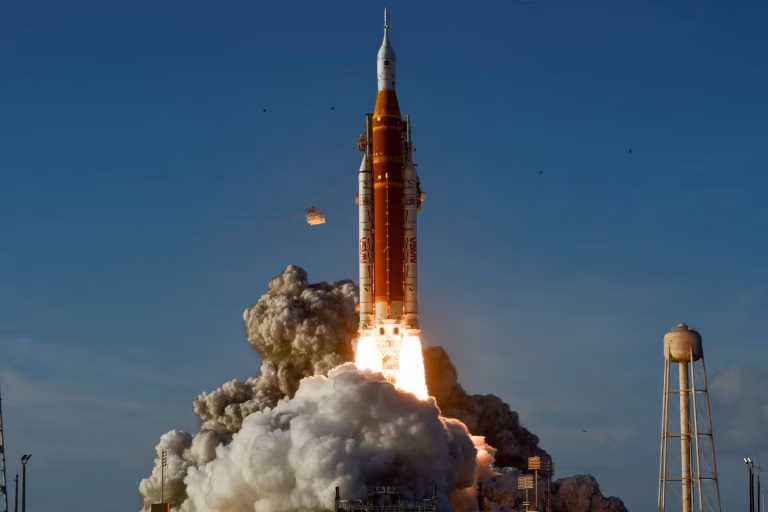 Quand la NASA vise la Lune, nos dirigeants RN restent bloqués sur des absurdités locales !