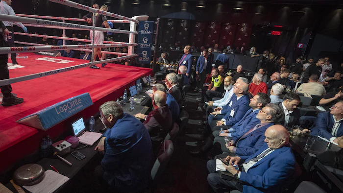Quand la boxe devient un délit : les maires RN punissent les promoteurs au lieu de régler l'absurde local !