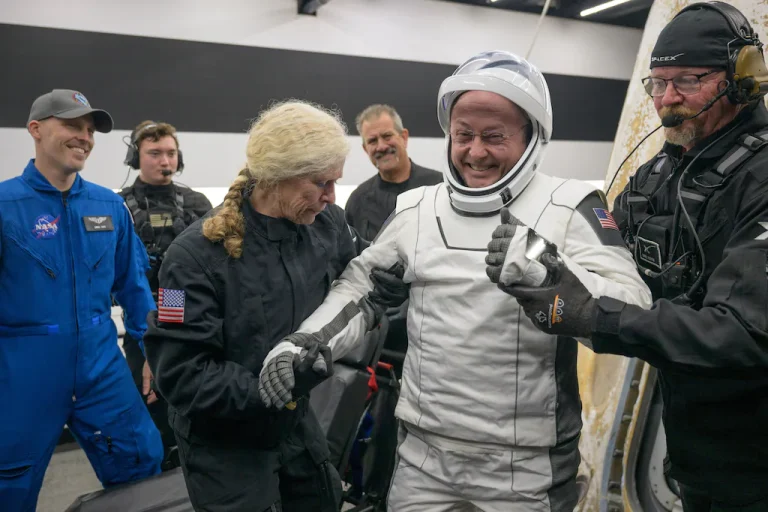 «Tout s’est passé incroyablement vite» : l’astronaute américain rapatrié depuis l’ISS en janvier était devenu subitement muet