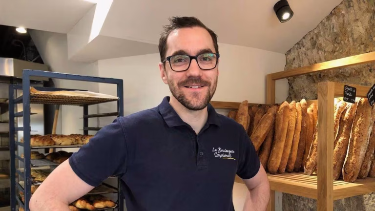 Quand les boulangers du Maine-et-Loire défient les absurdités des élus d'extrême droite : un concours à la sauce locale !