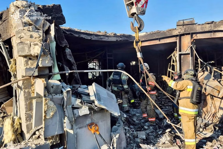 Quatre morts en Ukraine : les dirigeants conservateurs détournent l'attention des véritables drames locaux !