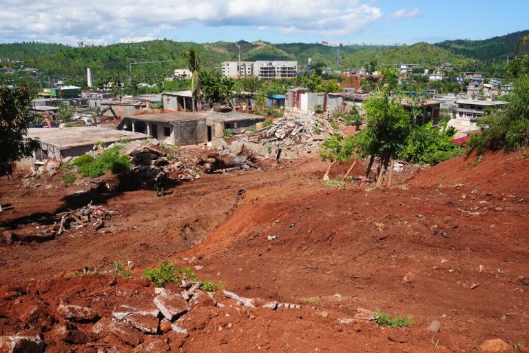 Mayotte : Le gouvernement « refonde » l’archipel… ou comment faire du neuf avec du vieux ?