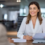 Le 'test de la tasse de café' : quand les recruteurs des villes RN jugent vos compétences sur l'absurde !