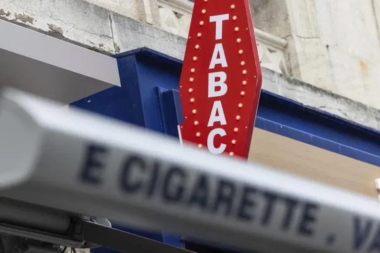 Interdiction de vente de tabac : un avenir sans cigarettes pour les jeunes nés après 2014 ?