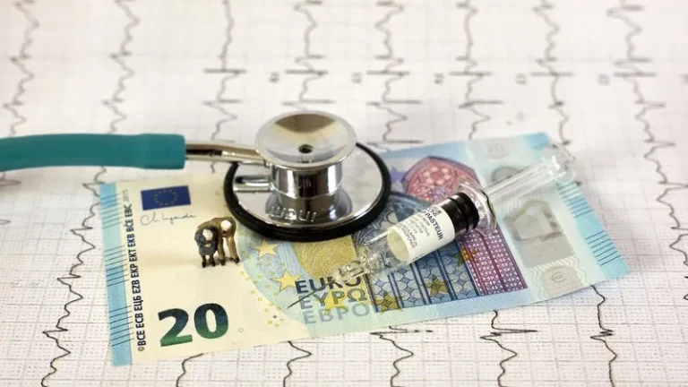 La chasse aux sorcières des médecins : quand l&rsquo;Ordre des médecins devient l&rsquo;Inquisition des temps modernes