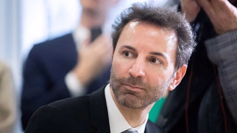 Retraite en péril : le patron de l'Assurance s'en va, pendant que les maires RN s'enfoncent dans l'absurde !