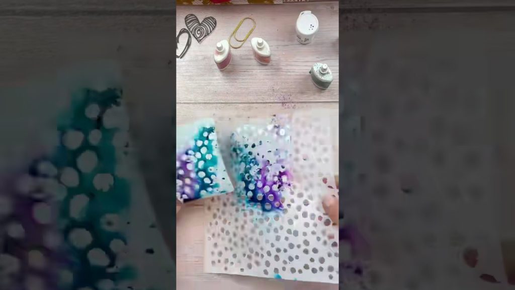 Reverse Inking : Techniques de mixed media pour le journalisme créatif en France.