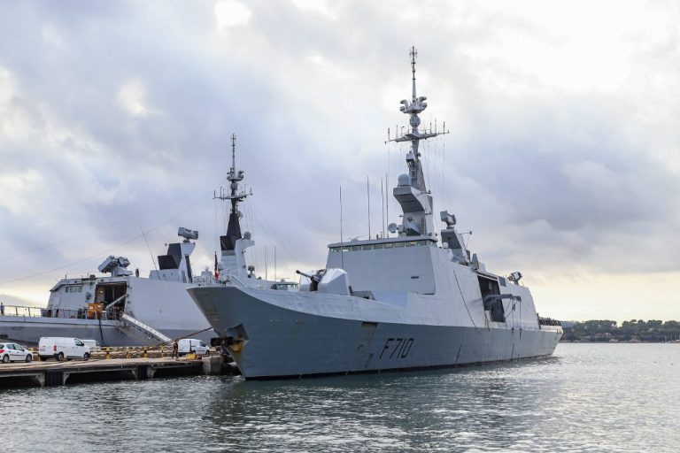 Les frégates françaises vont être équipées de technologies de guerre électronique avancées. Photo © ADIL BENAYACHE/SIPA