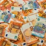 Pour des mensualités de 1 500 euros, la hausse des taux d'intérêt pourrait diminuer de 10 000 euros la capacité d'emprunt. Photo © Adil Benayache Sipa