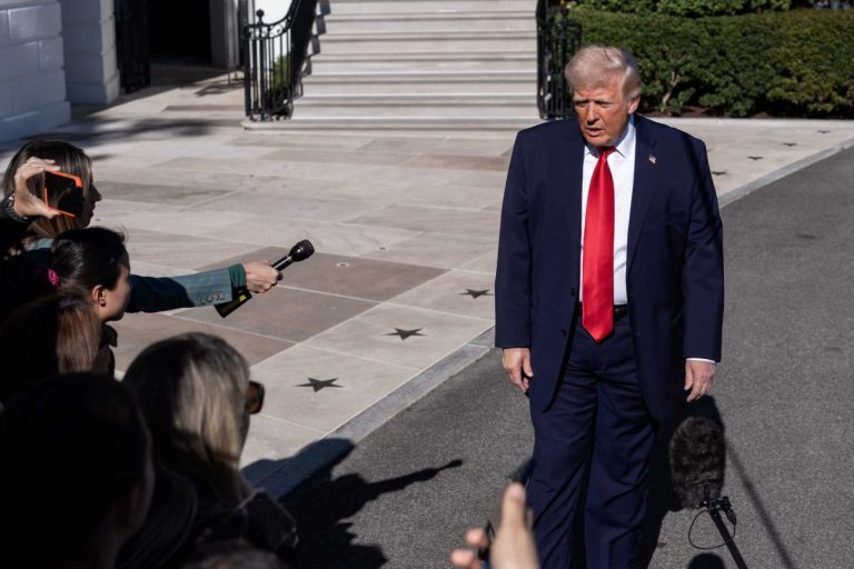 Le Blocus Américain sur l&rsquo;Iran : Une Stratégie Absurde et Autodestructrice