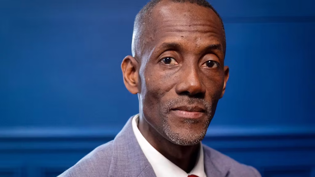 Saint-Denis : Le maire sous le feu des critiques pour des propos racistes, révélateur d'une France en déroute !