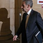 Sarkozy dézingue ses ex-collaborateurs : Guéant, le scotch Takieddine et l'absurde des villes RN !