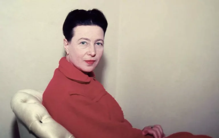 Simone de Beauvoir : Une Réflexion sur la Modernité et ses Paradoxes