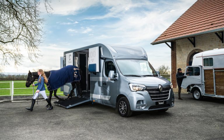 Théault, un siècle d’innovation dans le transport équin