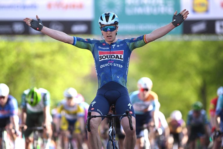 Tim Merlier : La Victoire d&rsquo;un Cycliste ou le Triomphe d&rsquo;un Système ?