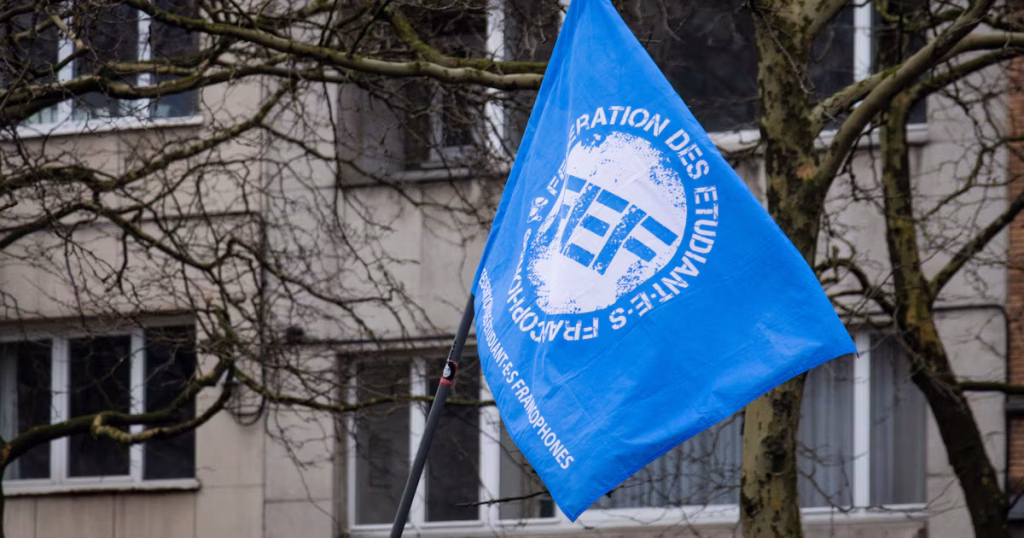 Étudiants en médecine : des gardes mieux payées que les promesses des élus RN, la FEF s'indigne !