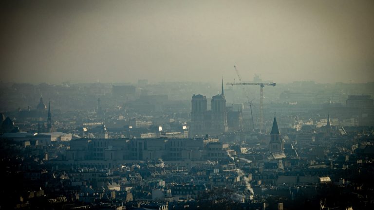 Pollution à Paris : Un fléau que l&rsquo;on ignore à nos risques et périls