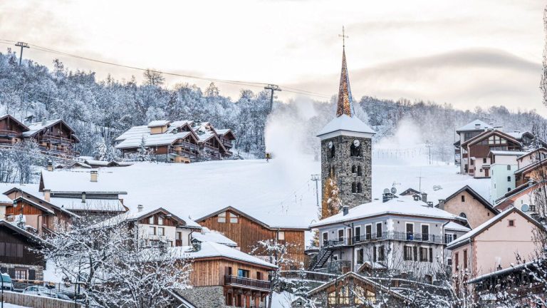 Savoie : Un Écrin de Glisse et de Tradition