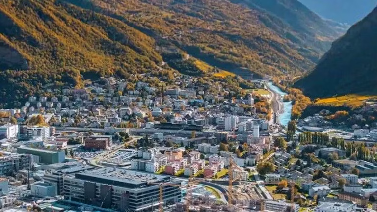Viège : la ville suisse qui attire les pendulaires, un paradoxe géré par des conservateurs déconnectés !