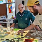 Vitraux de Disneyland, bijoux uniques, « petite Sixtine »… lumière sur les artisans d’art en Île-de-France et dans l’Oise