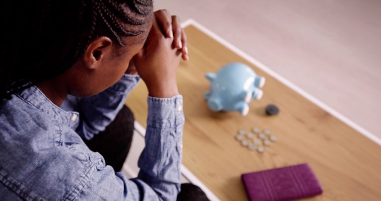 Wesbelkah, étudiante : « Je ne vis pas, je survis »