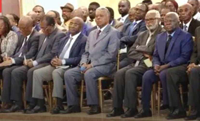 Politique en déroute : seulement 3 partis sur 104 en règle, les dirigeants RN à la traîne !