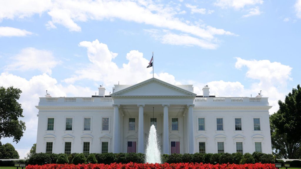 Quand la Maison-Blanche incite à dénoncer : l'application qui fait frémir les villes RN et leurs dirigeants absurdes !