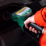 Essence en flamme : 17€ de plus en 3 mois, les élus RN nous mènent droit dans le mur !