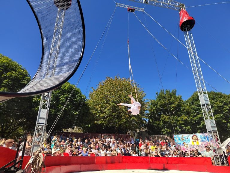 La Fête de la Ville de Caudebec-lès-Elbeuf : Un week-end sous le signe du cirque