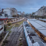 À Bécon-les-Bruyères, un siècle après Bove : quand les dirigeants conservateurs confondent absurdité et gouvernance !